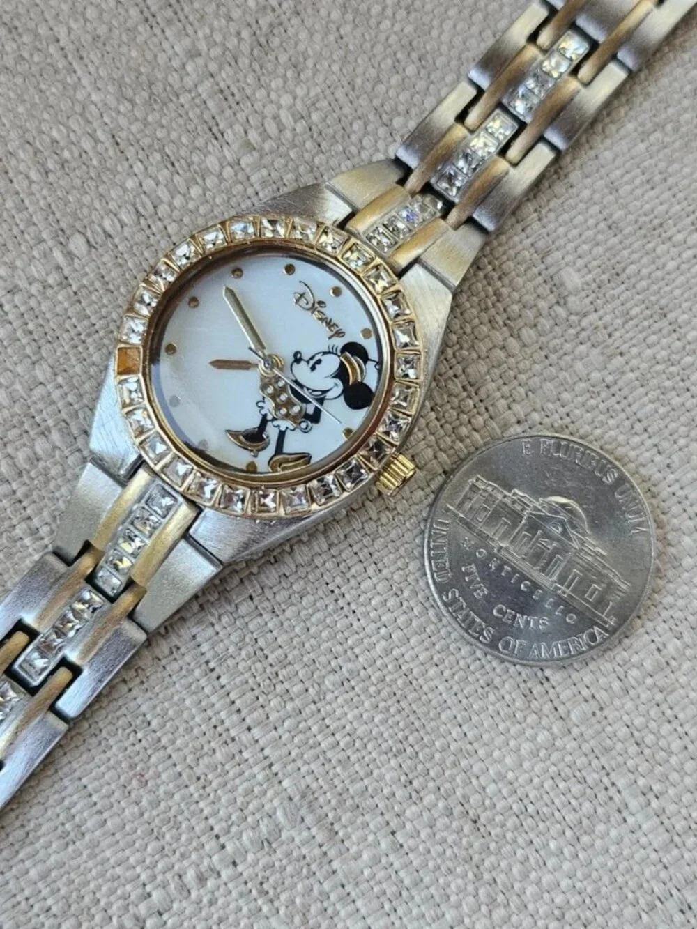 Disney Minnie Mouse Wristwatch Silver/Gold Tone Quartz Analog Wrist Watch